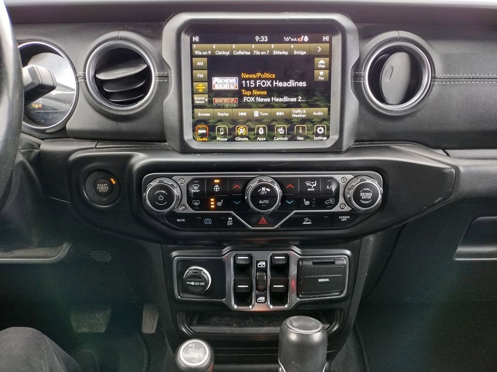 Used 2022 Jeep Wrangler Unlimited Sahara w/ Cold Weather Group image 3