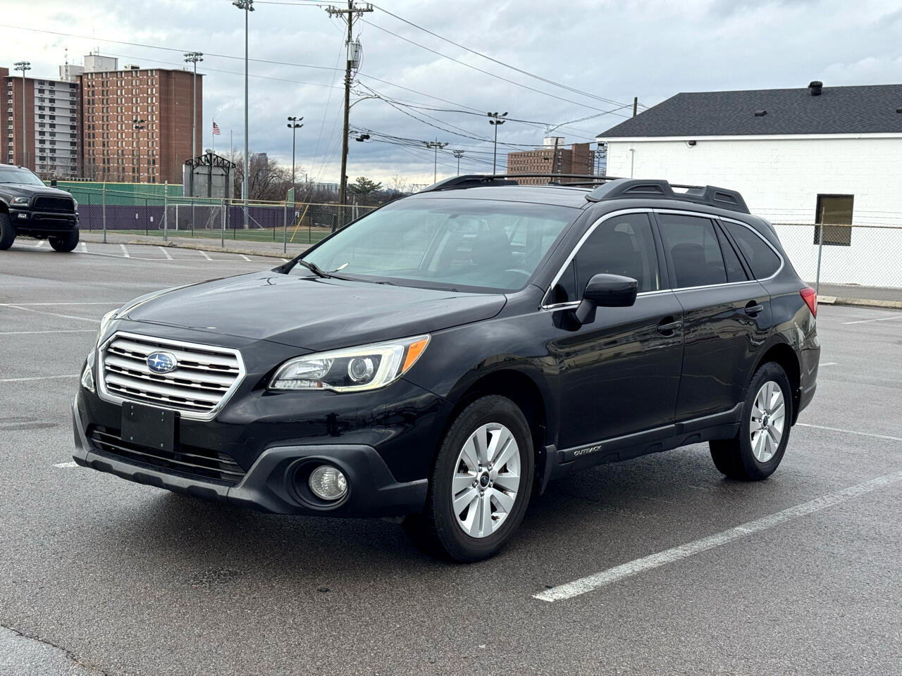 Used 2016 Subaru Outback 2.5i Premium w/ Popular Package #3 image 4