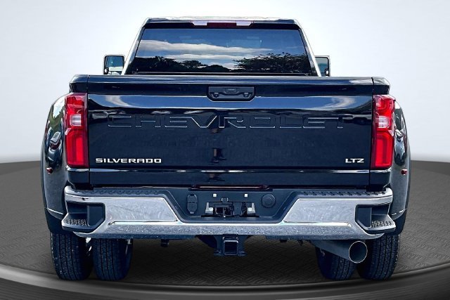 New 2026 Chevrolet Silverado 3500 LTZ w/ LTZ Convenience Package AWD/4WD image 4