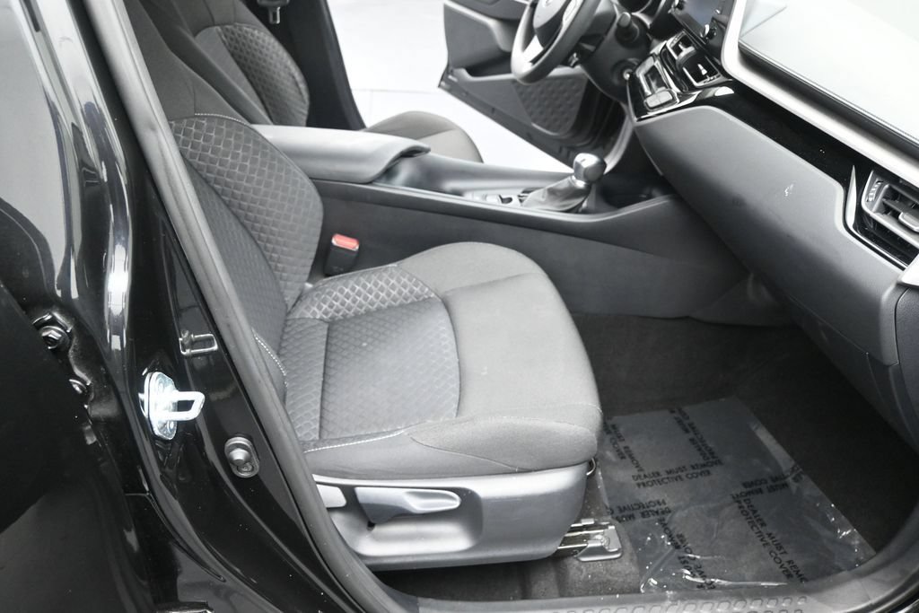 Used 2021 Toyota C-HR LE FWD image 19