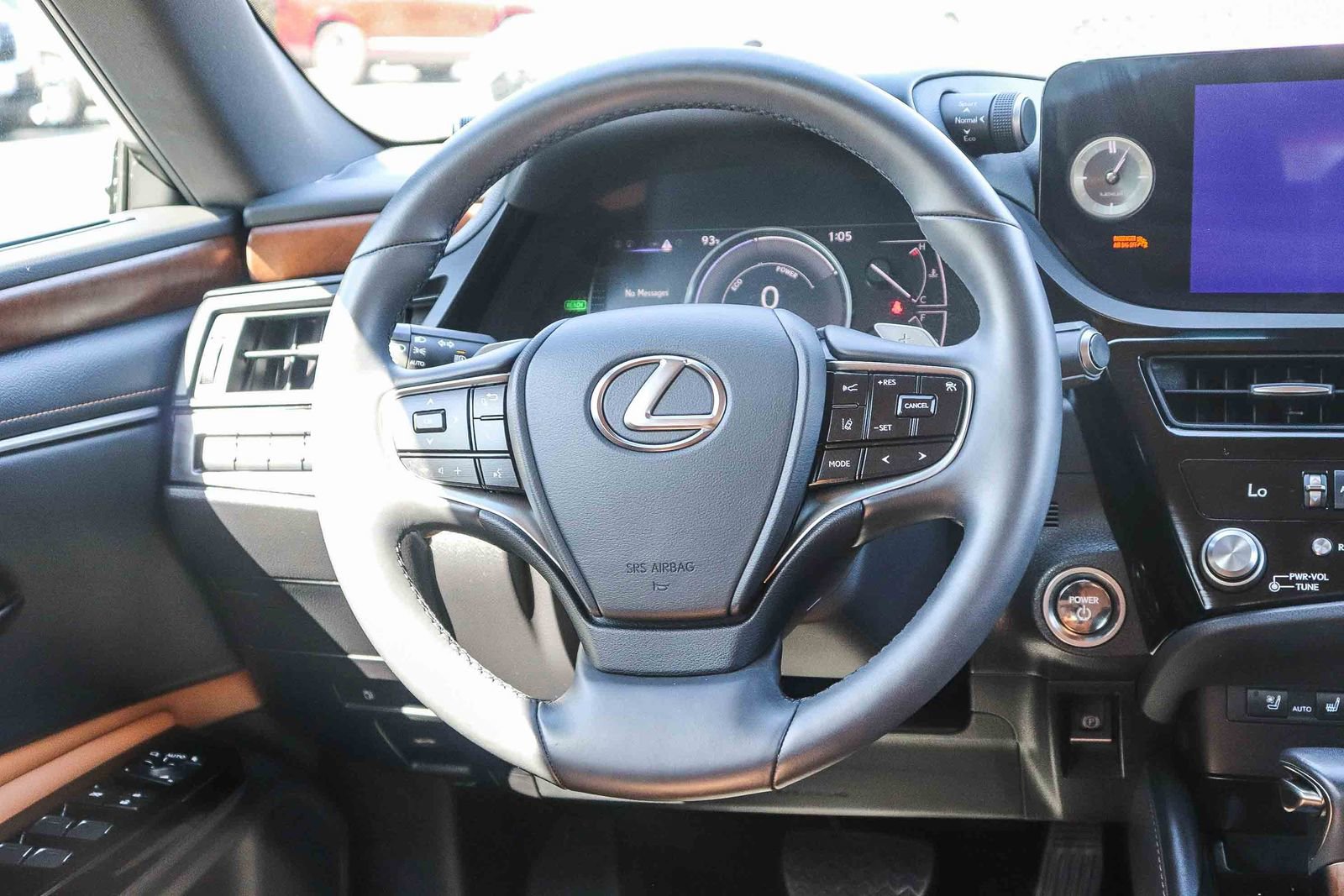 Used 2024 Lexus ES 300h w/ Premium Package FWD image 18