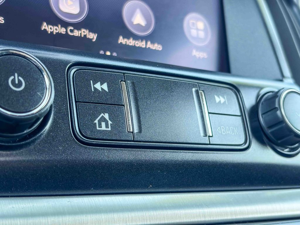 Used 2020 GMC Canyon SLE w/ Driver Alert Package image 25