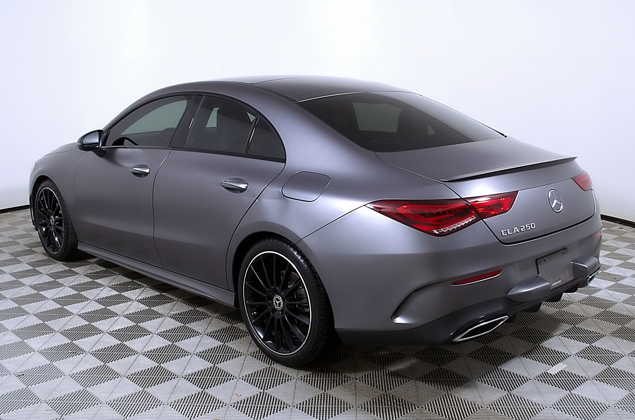 Used 2022 Mercedes-Benz CLA 250 image 9