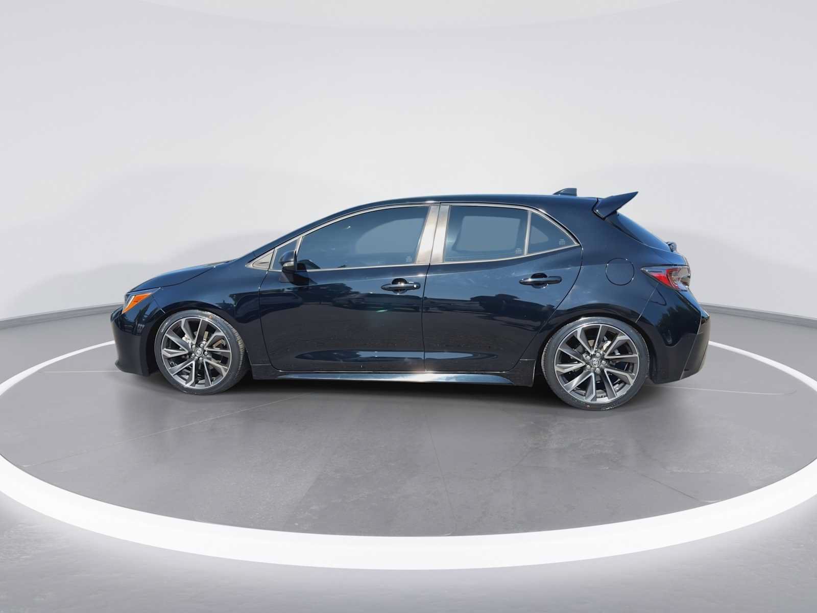Used 2021 Toyota Corolla XSE FWD image 5
