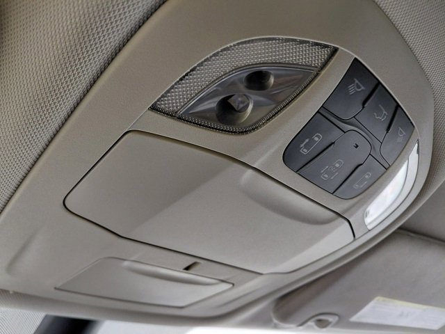 Used 2024 Chrysler Pacifica Touring-L image 41