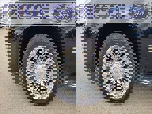 Used 2016 Cadillac Escalade ESV Platinum image 8