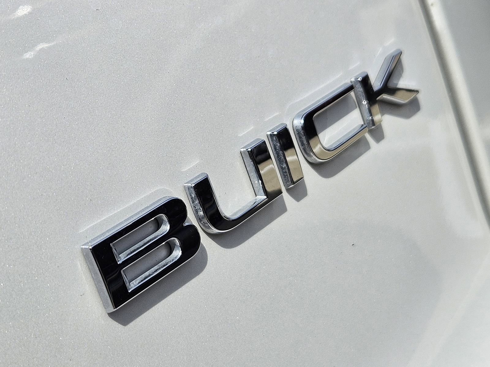 Used 2025 Buick Enclave Sport Touring w/ Power Package image 15