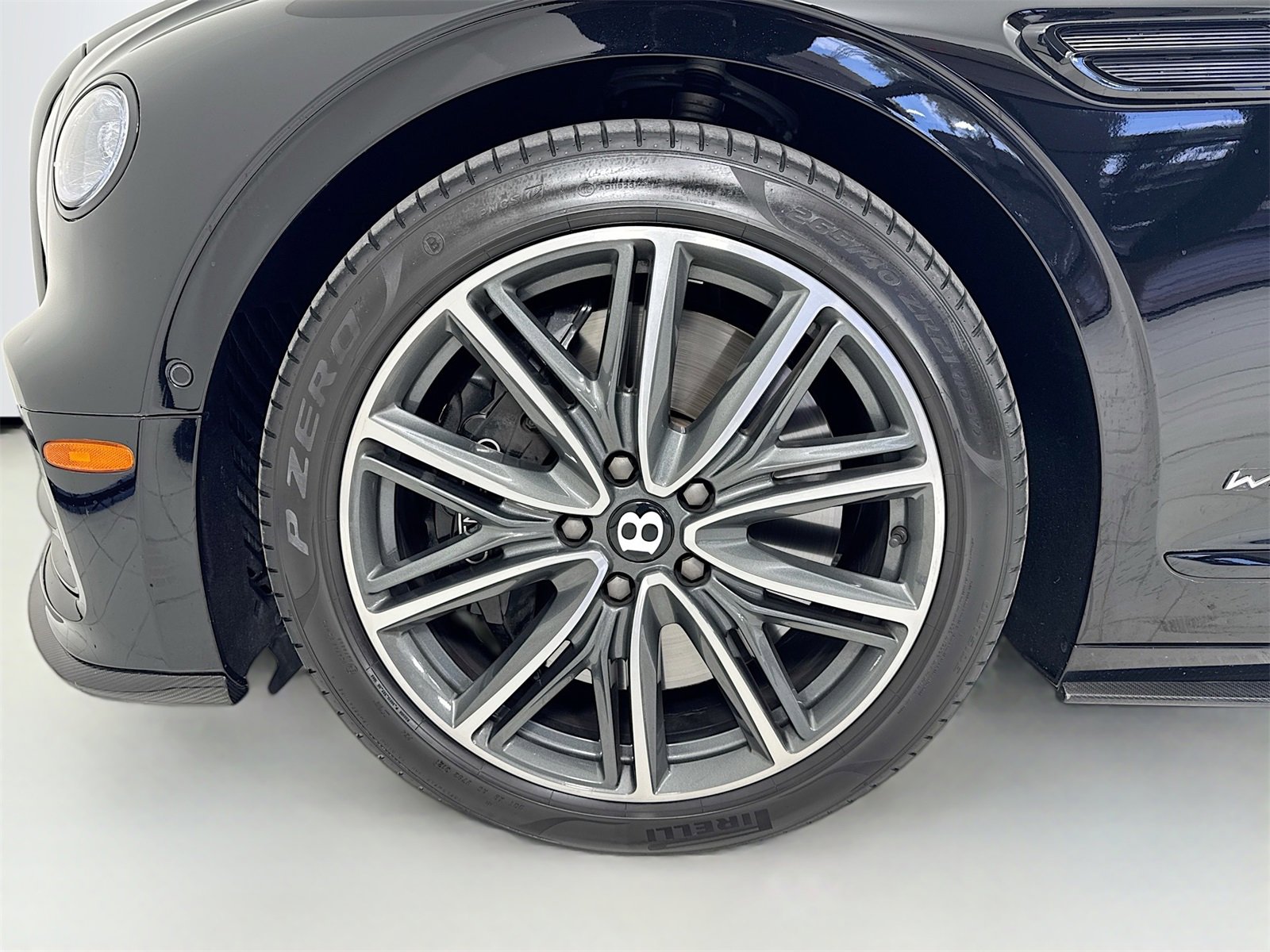 Certified 2022 Bentley Flying Spur W12 image 7