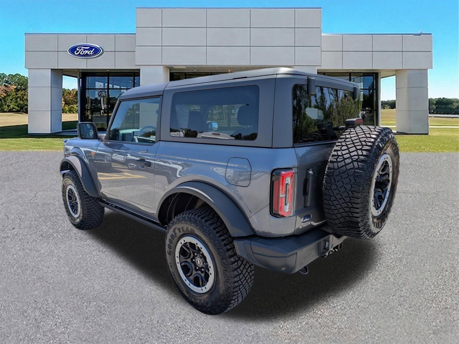Certified 2023 Ford Bronco Badlands AWD/4WD image 3