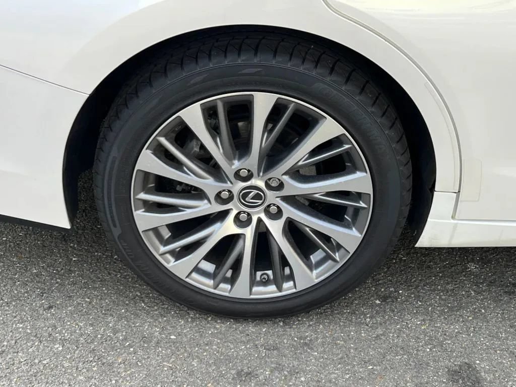 Used 2020 Lexus ES 350 w/ Premium Package FWD image 36