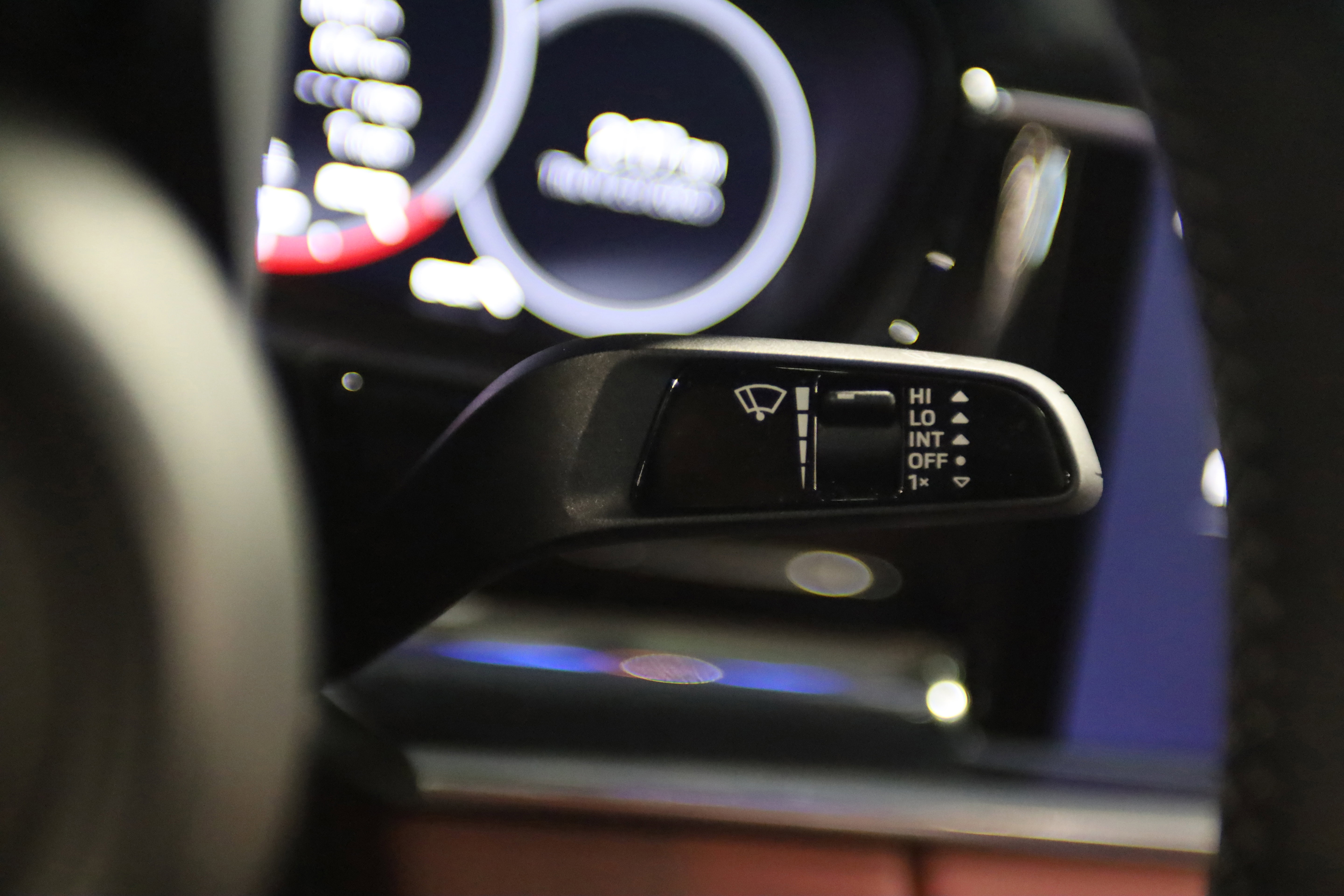Used 2022 Porsche Panamera 4 AWD/4WD image 25