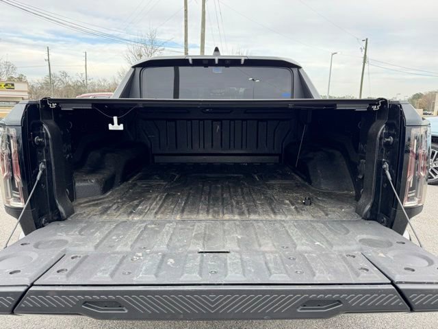 Used 2024 GMC Hummer EV 2X image 8