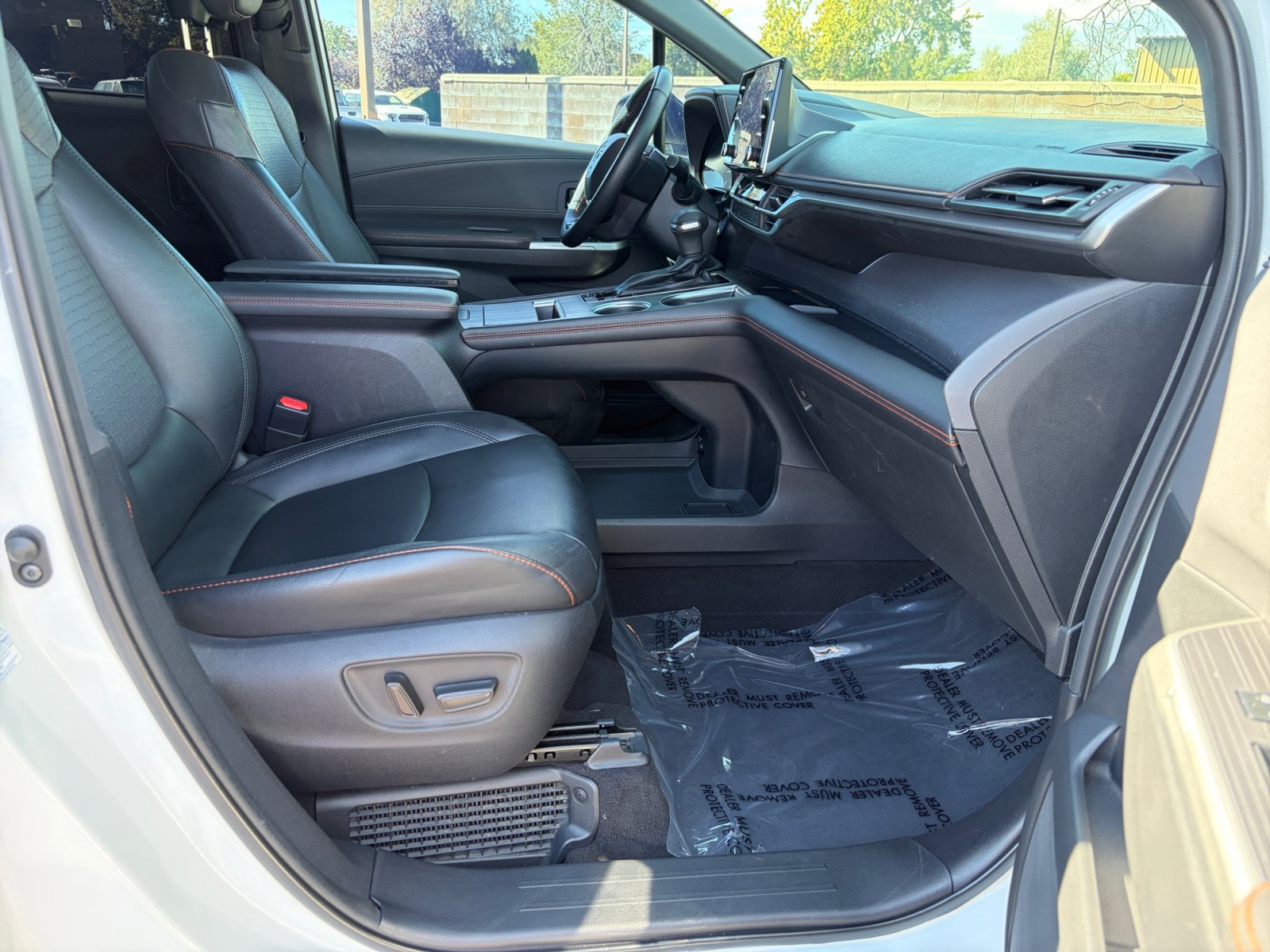 Used 2022 Toyota Sienna XSE w/ XSE Plus Package AWD/4WD image 29