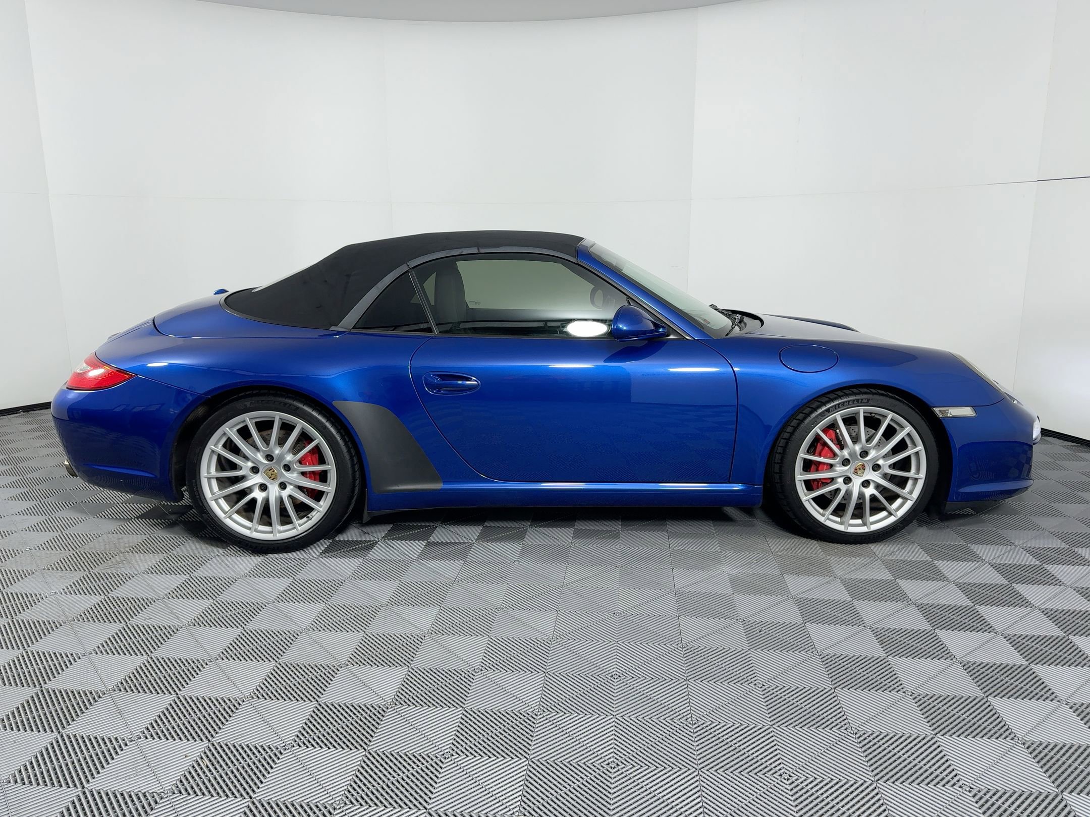 Used 2009 Porsche 911 Carrera S image 33