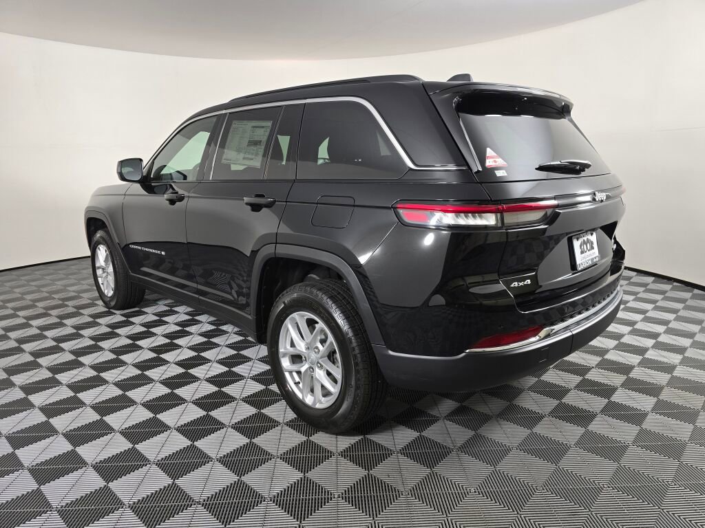 New 2025 Jeep Grand Cherokee Laredo X w/ Trailer Tow Package image 6