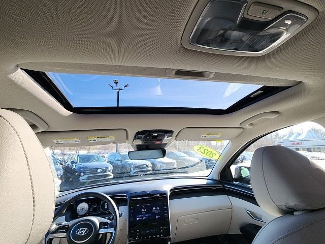 Used 2023 Hyundai Tucson SEL w/ Convenience Package image 16