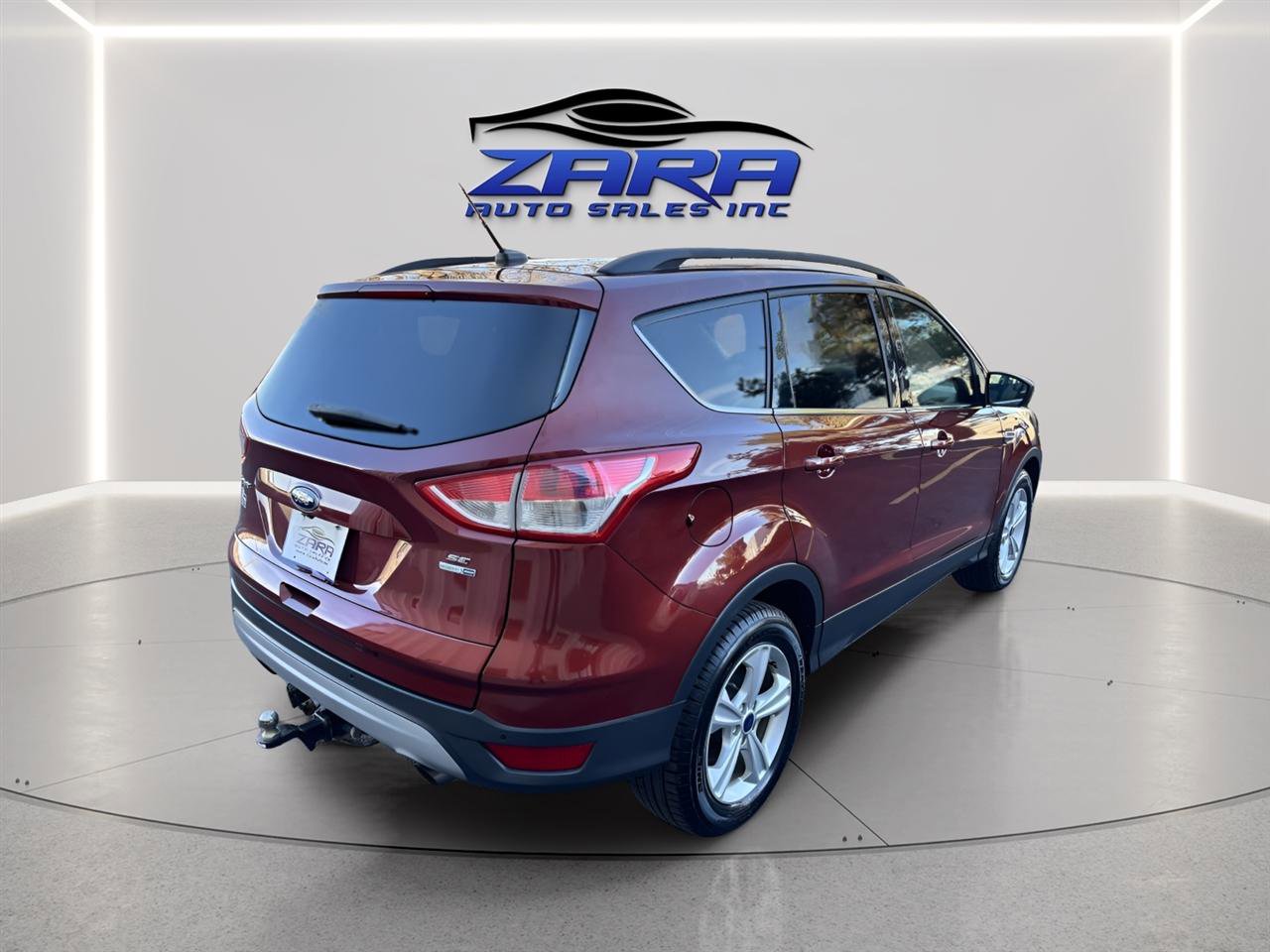 Used 2016 Ford Escape SE w/ Equipment Group 201A image 6