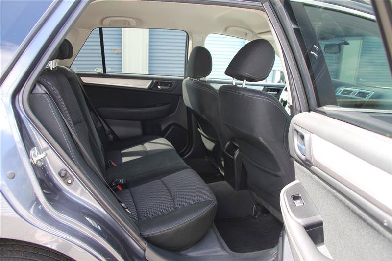 Used 2017 Subaru Outback 2.5i Premium AWD/4WD image 16