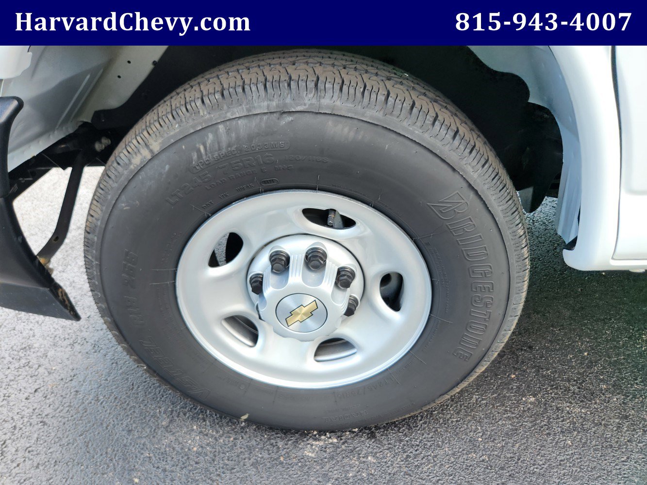 Used 2025 Chevrolet Express 2500 Extended w/ Safety Package image 33