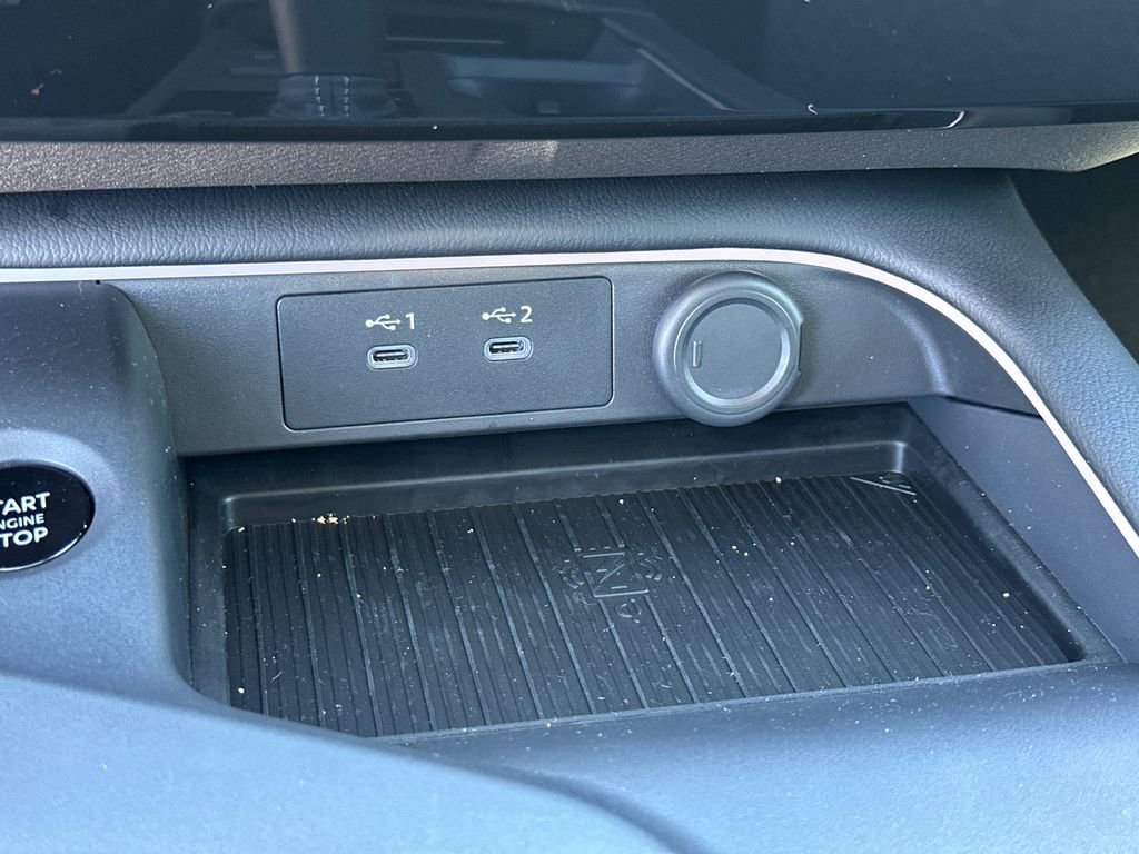 Used 2026 Nissan Sentra SV w/ SV Convenience Package image 26
