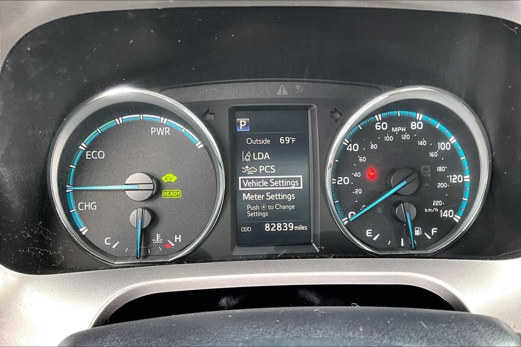 Used 2018 Toyota RAV4 XLE AWD/4WD image 18