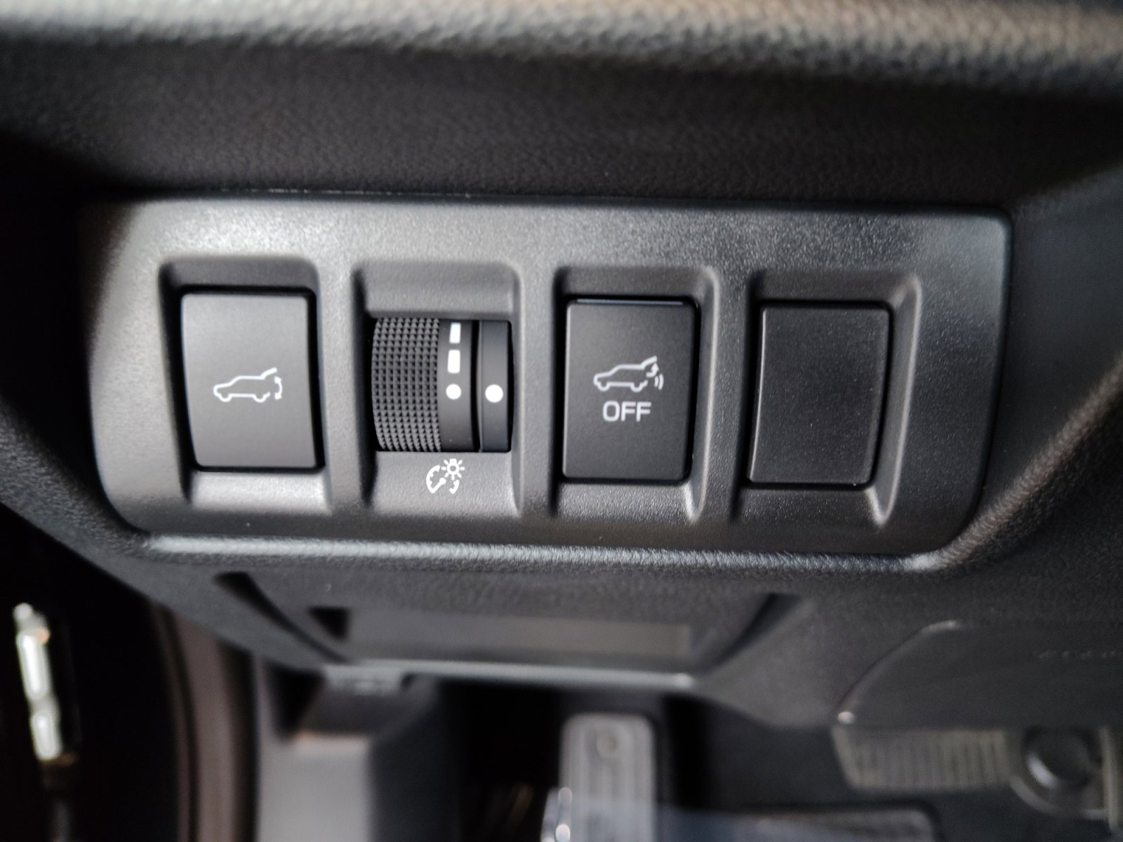 Used 2025 Subaru Outback Premium w/ Popular Package #1A AWD/4WD image 26