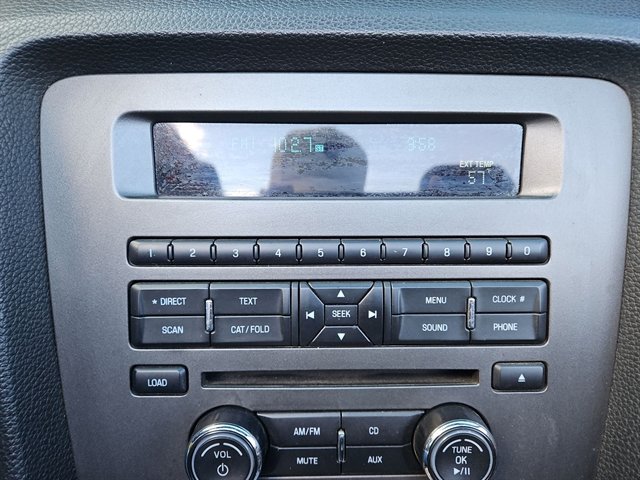 Used 2014 Ford Mustang Convertible image 30