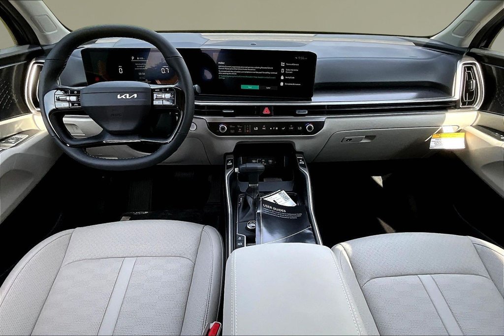 New 2026 Kia Sorento S w/ S Panoramic Sunroof Package FWD image 5