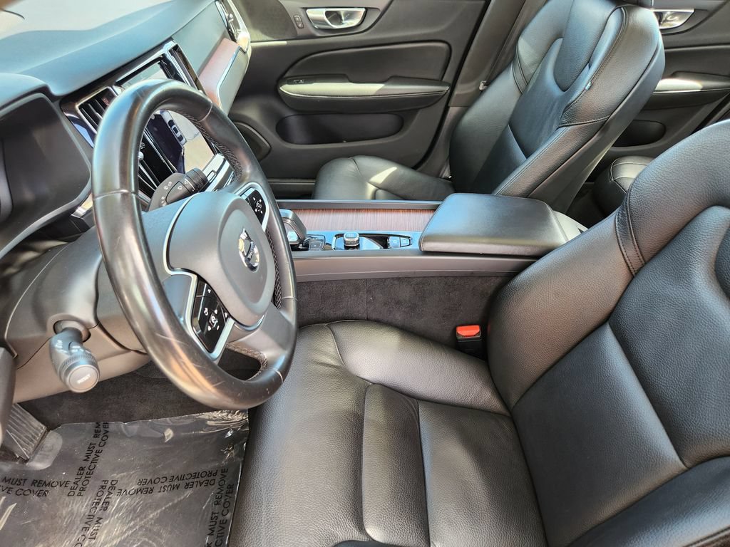 Used 2024 Volvo S60 B5 Plus AWD/4WD image 4