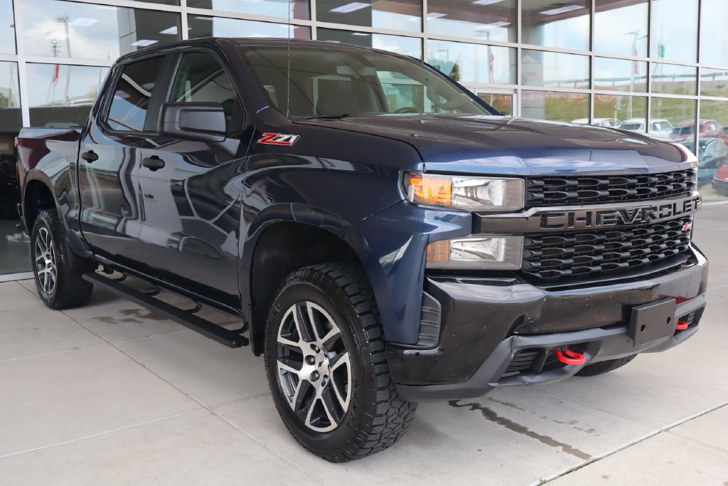 Used 2019 Chevrolet Silverado 1500 Custom Trail Boss w/ Custom Convenience Package AWD/4WD image 1