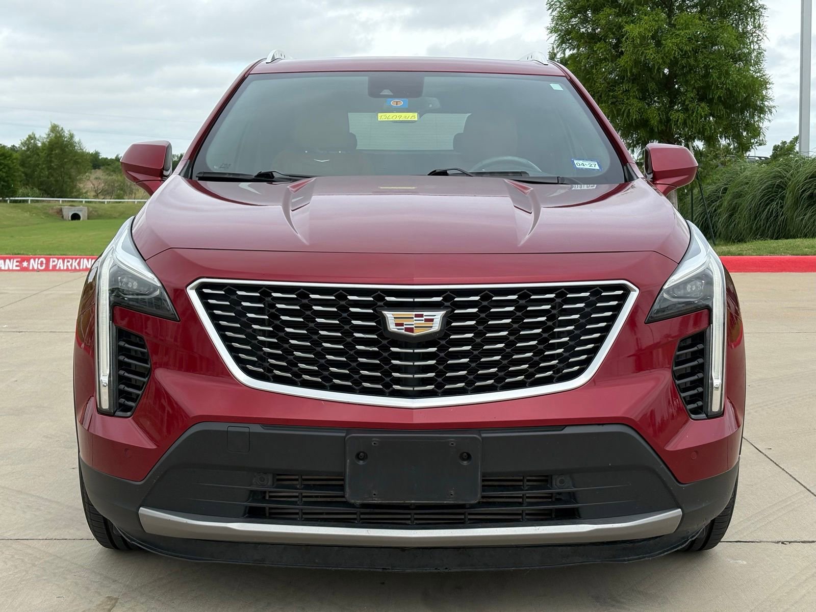 Used 2019 Cadillac XT4 Premium Luxury FWD image 2
