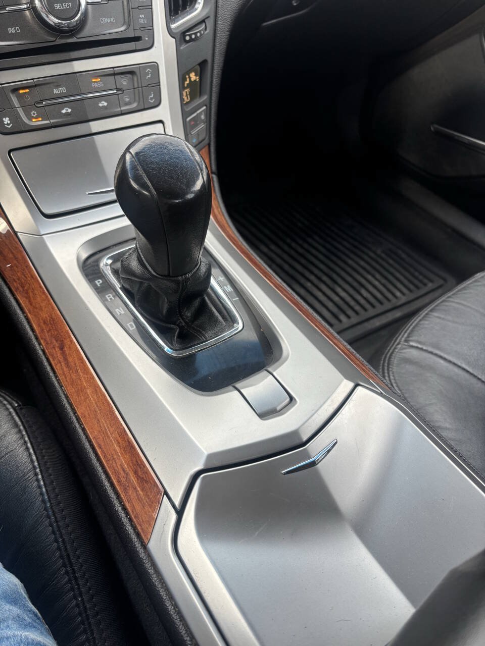 Used 2010 Cadillac CTS Luxury AWD/4WD image 20