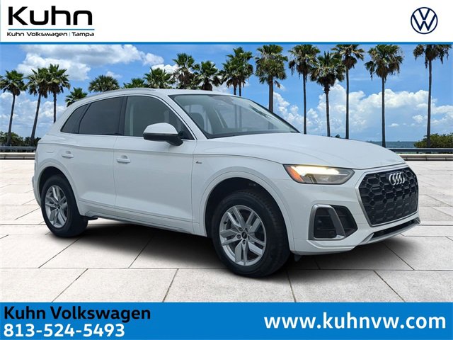 Used 2023 Audi Q5 2.0T Premium w/ Convenience Package image 1
