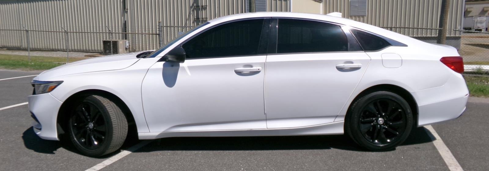 Used 2018 Honda Accord LX image 2