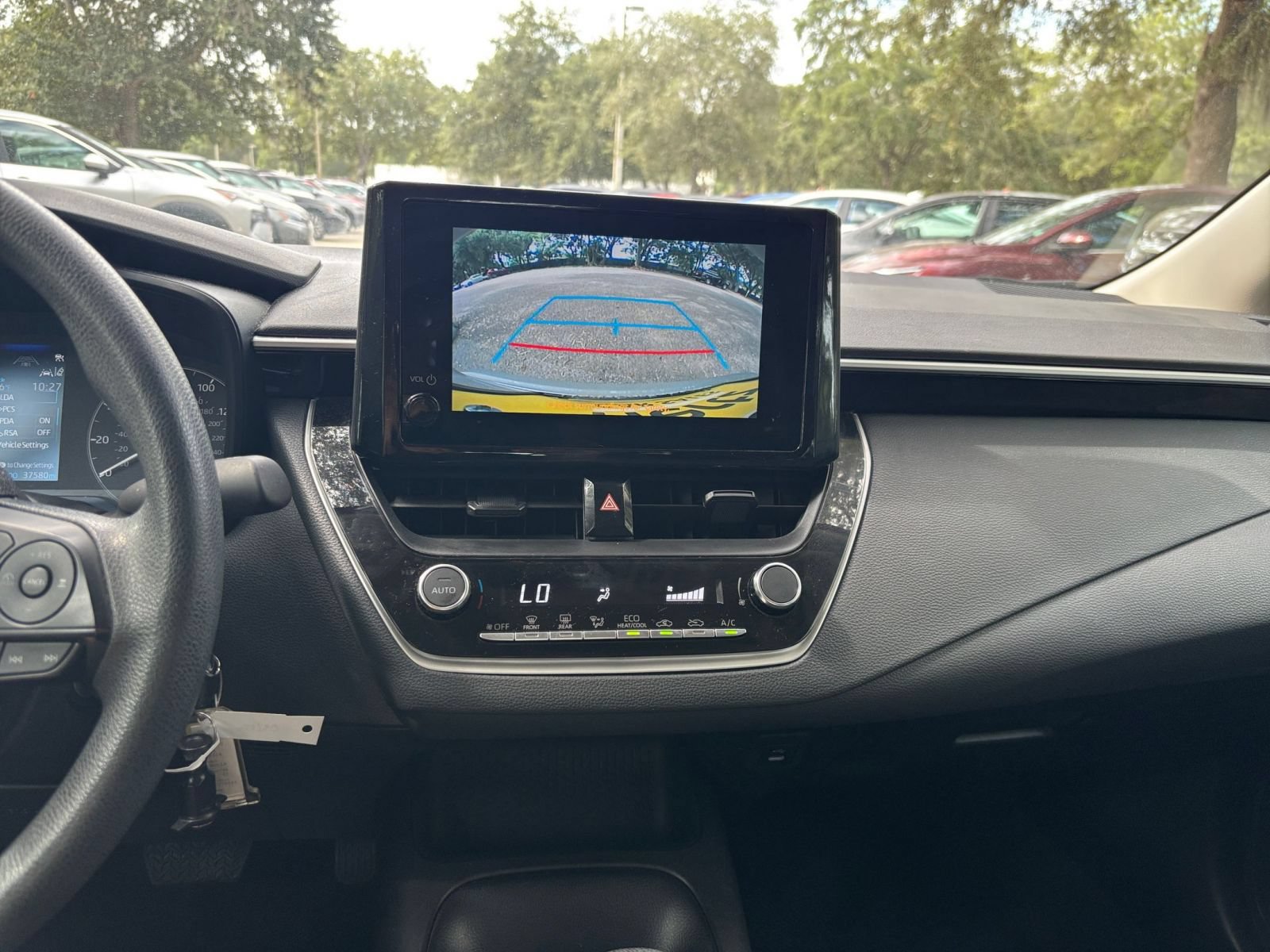 Used 2025 Toyota Corolla LE FWD image 16