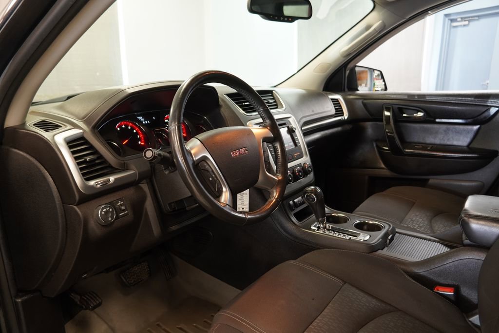 Used 2013 GMC Acadia SLE image 7