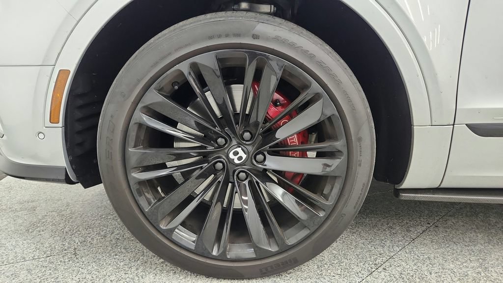 Used 2021 Bentley Bentayga Speed AWD/4WD image 51