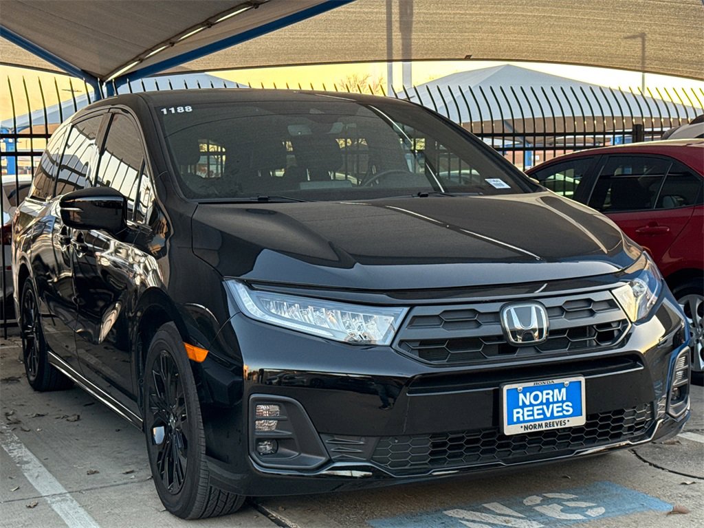 Used 2025 Honda Odyssey Sport-L image 3