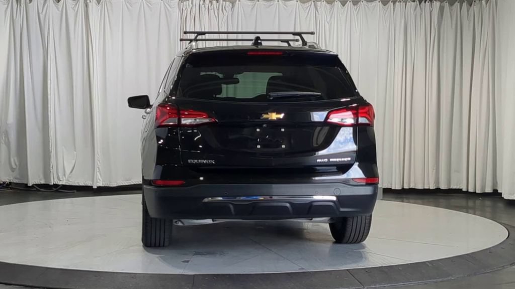 Used 2024 Chevrolet Equinox Premier AWD/4WD image 9
