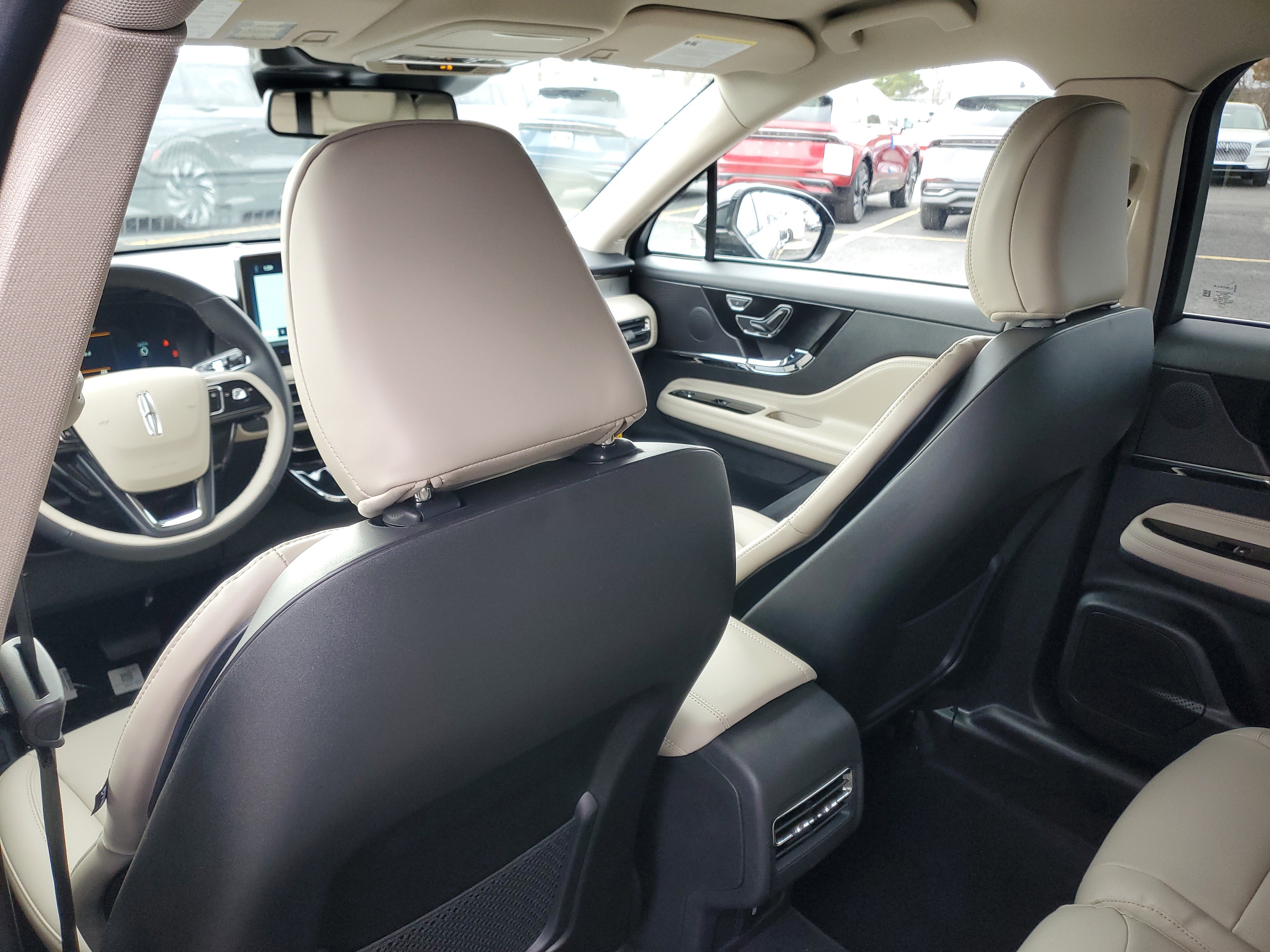 New 2026 Lincoln Corsair Premiere image 24