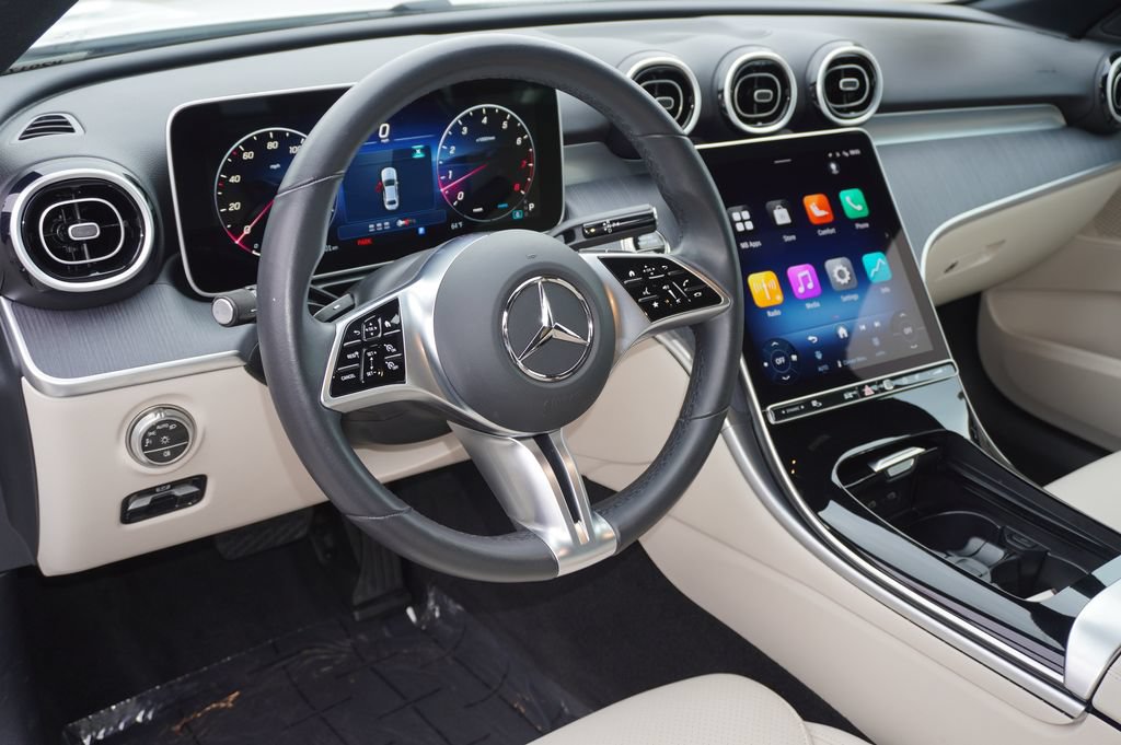 Used 2025 Mercedes-Benz C 300 Sedan image 11