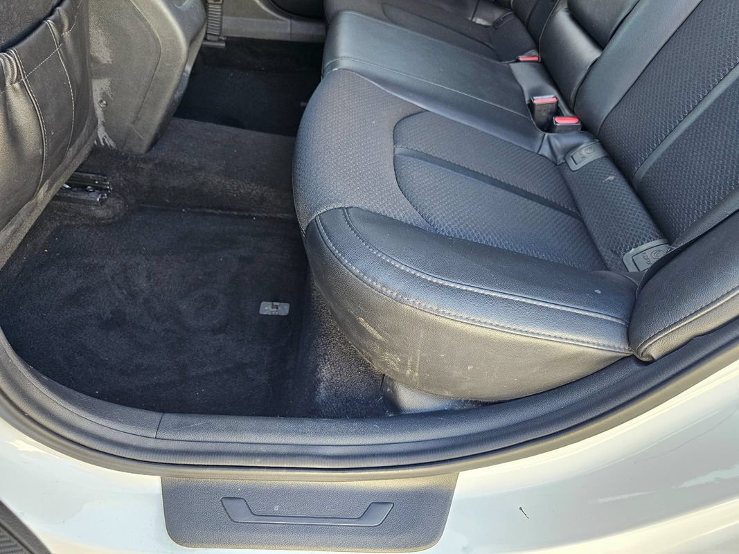 Used 2018 Kia Optima S FWD image 19
