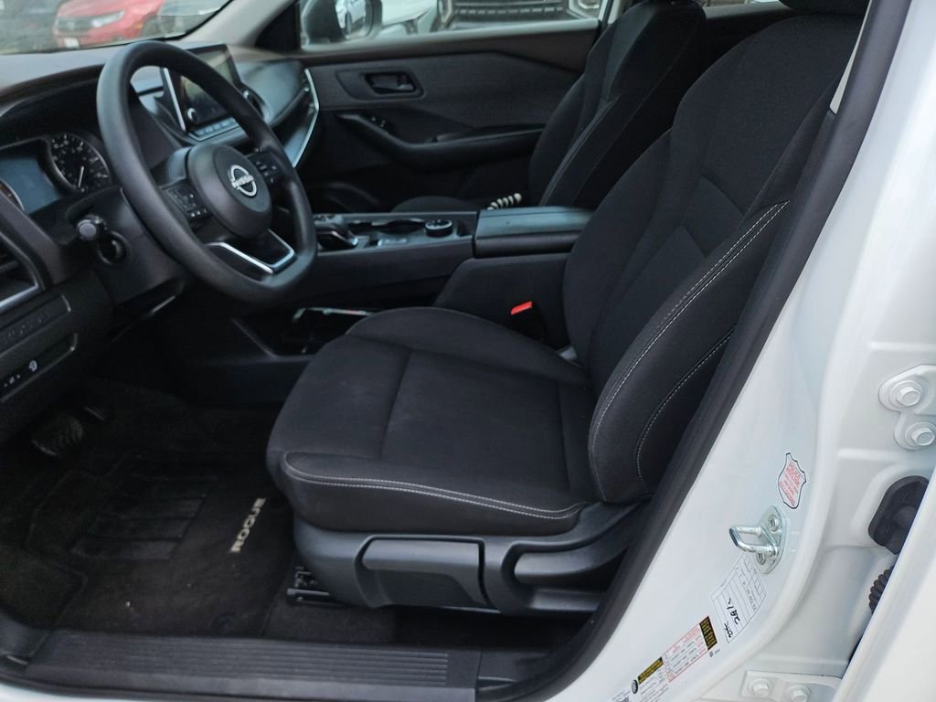 Used 2023 Nissan Rogue S AWD/4WD image 11
