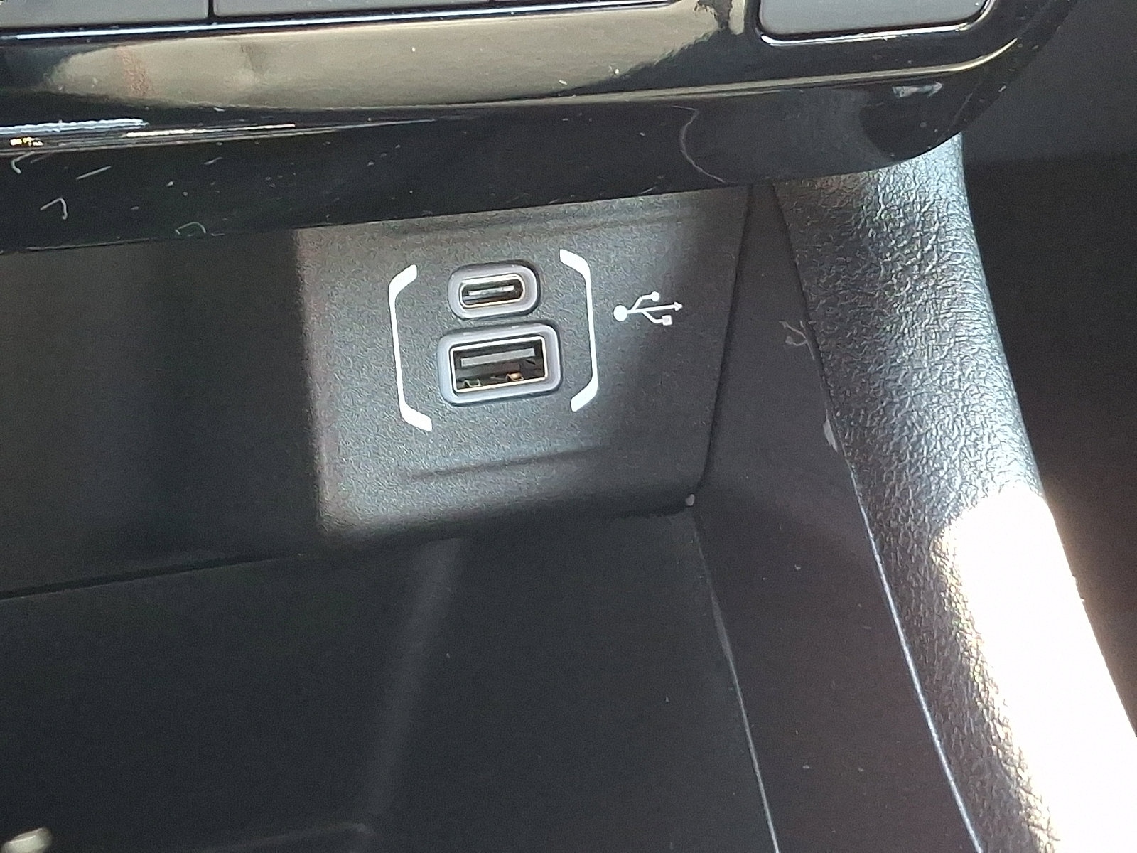 Certified 2023 Jeep Compass Latitude image 25