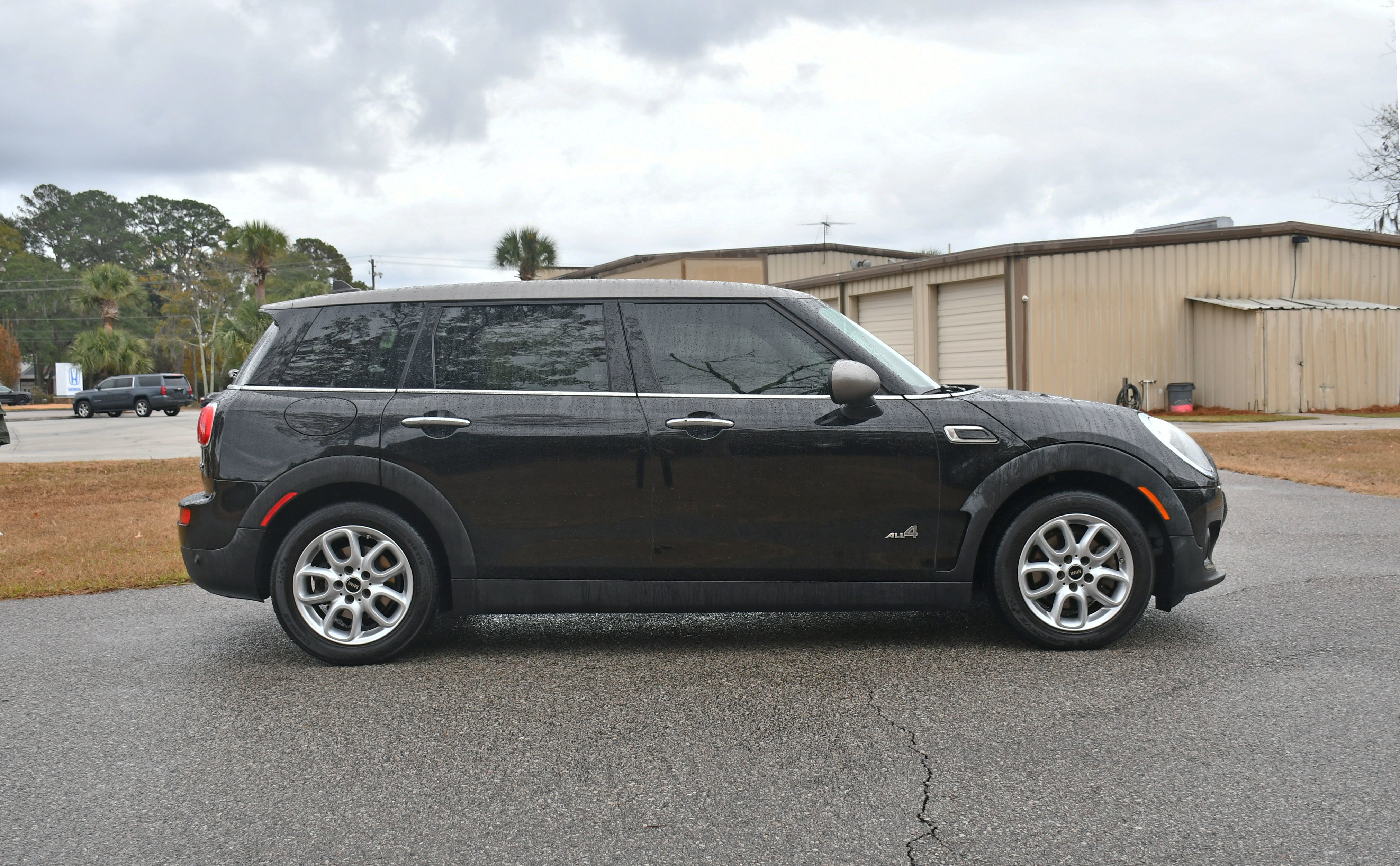 Used 2017 MINI Cooper Clubman ALL4 image 5
