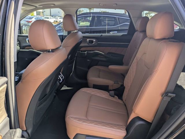 Used 2023 Kia Sorento SX Prestige image 12