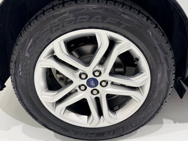 Used 2018 Ford Edge Titanium w/ Technology Package image 14