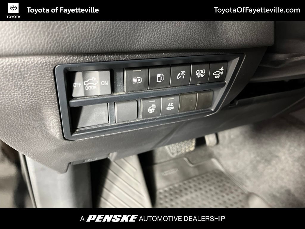 Used 2024 Toyota Tundra Limited AWD/4WD image 28