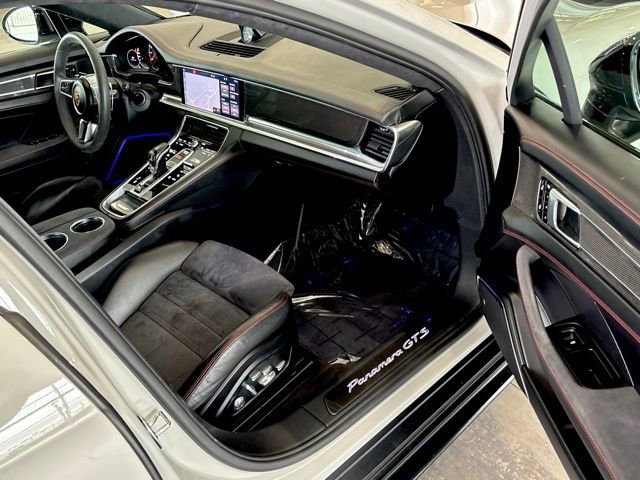 Used 2019 Porsche Panamera GTS AWD/4WD image 34