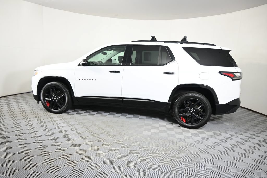 Used 2019 Chevrolet Traverse Premier w/ Redline Edition AWD/4WD image 3
